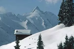 Ski fahren im Tirol-Urlaub