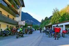 Hotel Kajetansbrücke, ein Bikerhotel mit Stil