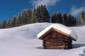 Wintersportler buchen ihre Ferien gern in einem der Skigebiete bei Fügen