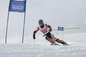 Gedächtnisriesentorlauf Pitztaler Gletscher