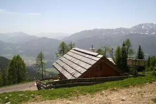 Tirol-Urlaub in der Almhütte